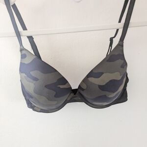 PINK by Victoria’s Secret Camo Print Bra – 36B